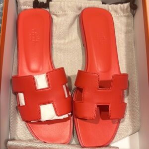 HERMES BRAND NEW ORAN SANDALS SIZE 39
